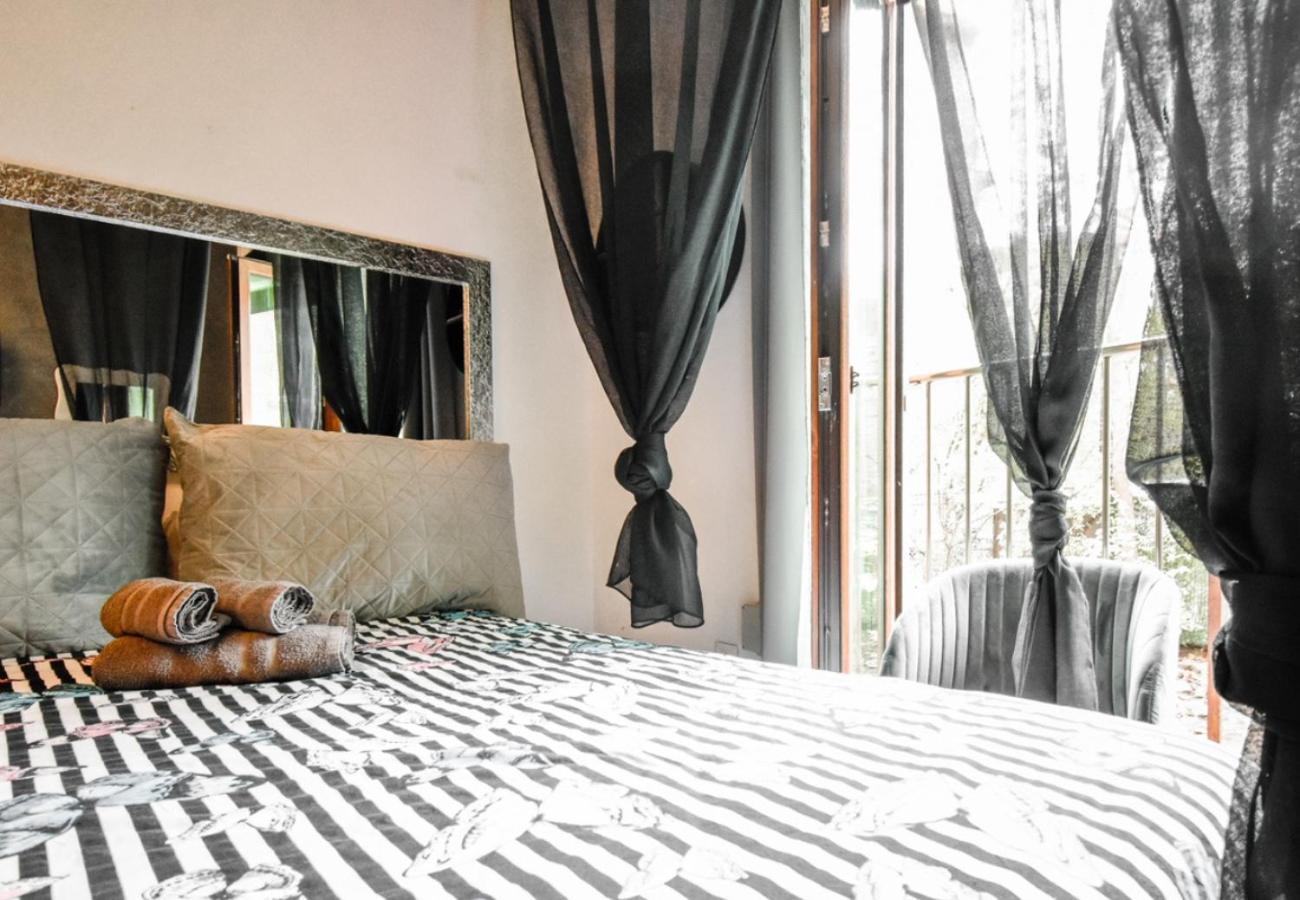 Dietro L Angolo, 2 Bath Apartment Sofia Bagian luar foto