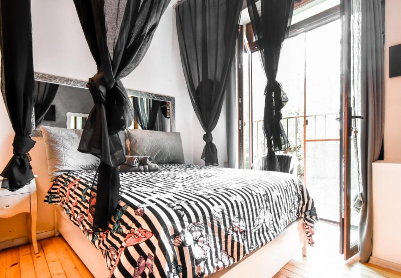 Dietro L Angolo, 2 Bath Apartment Sofia Bagian luar foto